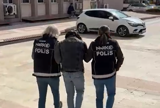 Uyuşturucuyla yakalanan 2 şüpheli tutuklandı