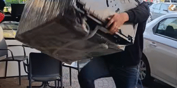 Koçarlı’da bir garip olay: Bulaşık makinesini yere savurdu