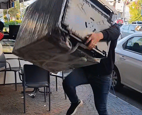 Koçarlı’da bir garip olay: Bulaşık makinesini yere savurdu