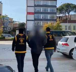 Aydın’da firar eden iki hükümlü yakalandı Aydın’da firar eden iki hükümlü yakalandı