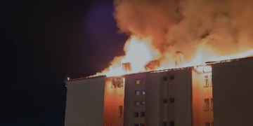 Nazilli’de öğrenci yurdu alevlere teslim oldu