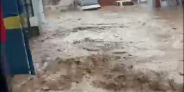 Köşk’te sağanak hayatı felç etti