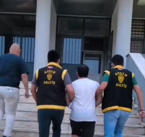 25 yıl hapis cezasıyla aranıyordu, Kuşadası'nda yakalandı