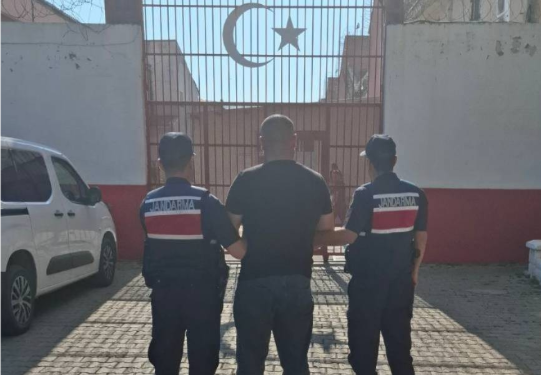 İncirliova’da firari hükümlü jandarmadan kaçamadı