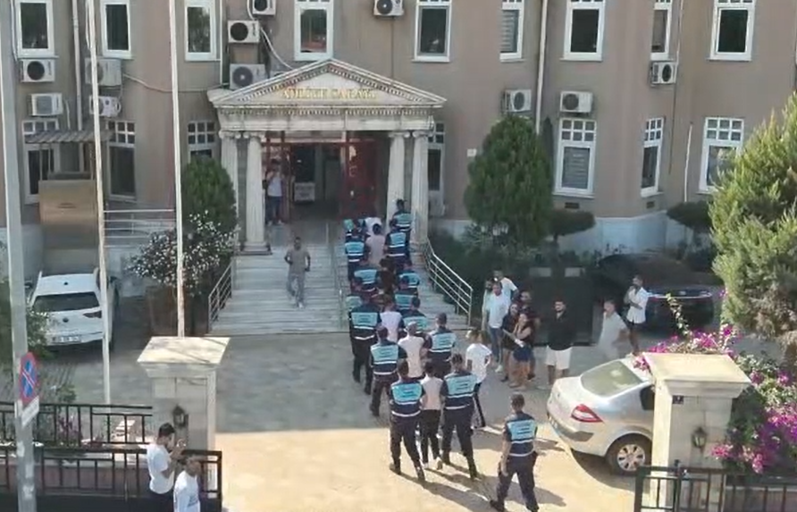 Aydın’da yasa dışı bahis operasyonu: 9 şüpheli tutuklandı Aydın’da yasa dışı bahis operasyonu: 9 şüpheli tutuklandı