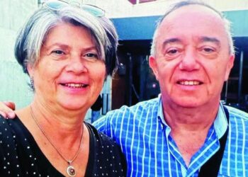 Emekli öğretmen eşini öldürüp intihar etti