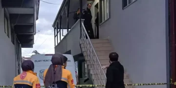 Emekli polis önce eşini, sonra emlakçıyı öldürdü