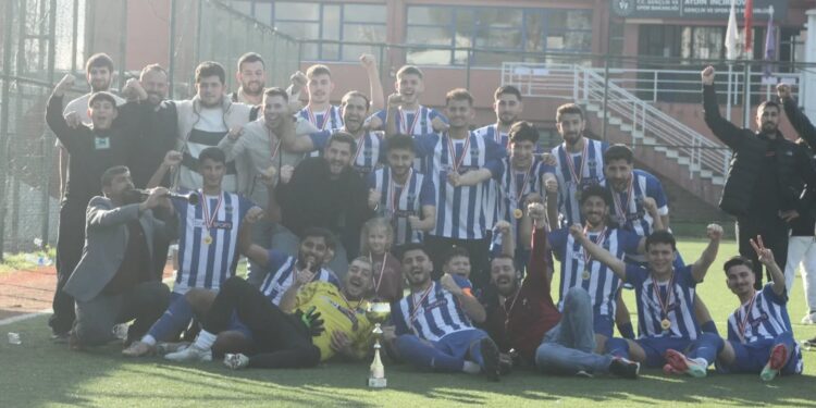 Erbeyli 09 şampiyonluk kupasına kavuştu (3)