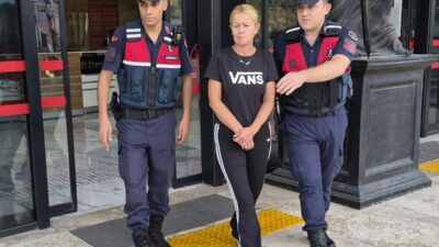 Antalya'nın Alanya ilçesindeki bir otelde konaklayan Polonyalı Barbara Böhme (54),
