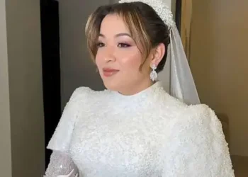 Eşini, odunla döverek öldürdü