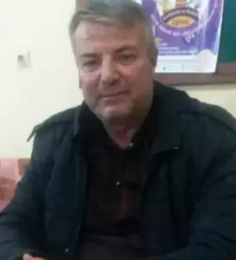 Eski muhtar, köy meydanında av tüfeğiyle öldürüldü