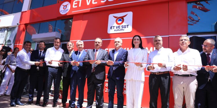 Et ve Süt Kurumu İncirliova Satış Mağazası açıldı (1)