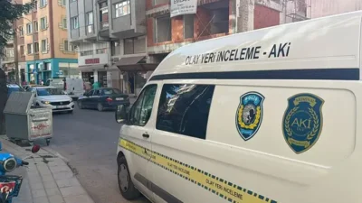 Evde kardeşleri tarafından ölü bulundu Eskişehir’de Nurdan Şen (58), annesi ve kardeşleriyle birlikte oturduğu evinde ölü bulundu.
