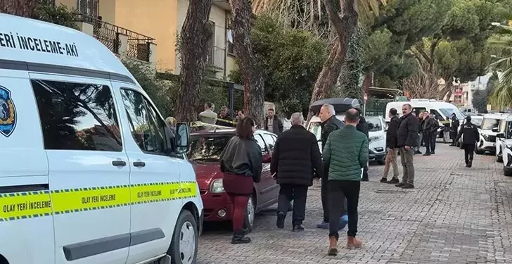 Evli çift evde bıçaklanmış ölü olarak bulundu