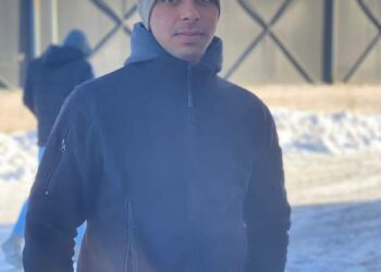 Motosiklet park halindeki kamyonete çarptı: 1 ölü 1 yaralı