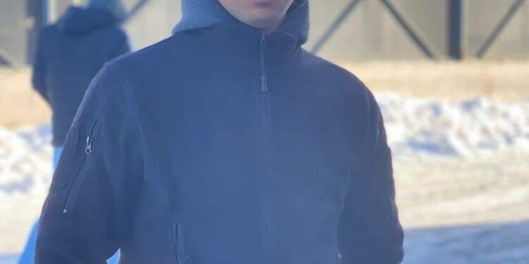 Motosiklet park halindeki kamyonete çarptı: 1 ölü 1 yaralı