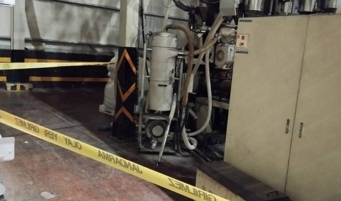 Fabrikada çalışan gencin kahreden sonu Bilecik’in Osmaneli ilçesinde elektrik akımına kapılan 24 yaşındaki işçi, kaldırıldığı