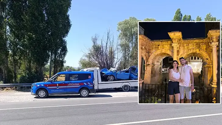 Afyonkarahisar'ın Sinanpaşa ilçesinde bariyerlere çarpan otomobildeki uzman çavuş Hasan Samur (27) ile