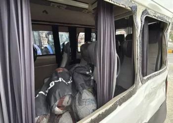 Futbolcuları taşıyan minibüs TIR’la çarpıştı 9 yaralı (1)