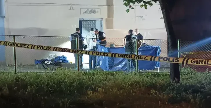 Gece yarısı dehşeti Karı koca evlerinde öldürüldü