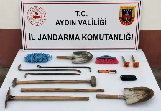 Germencik’te antik kentte kaçak kazıya 3 gözaltı