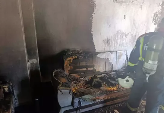 Germencik’te ev yangını 5 kişi dumandan etkilendi