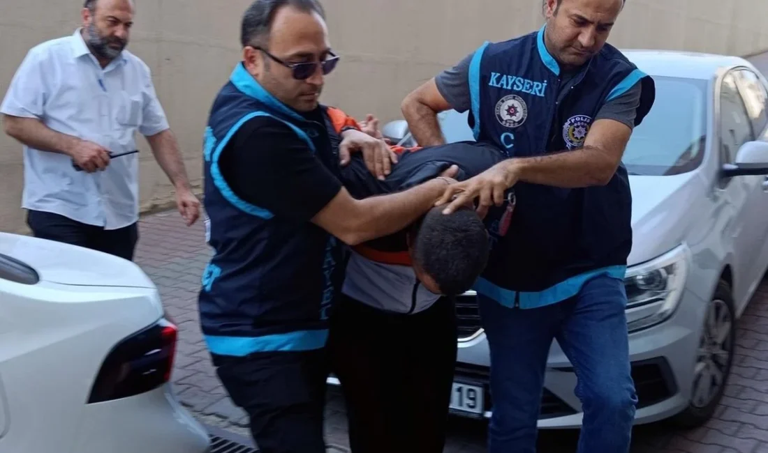 Gittiği misafirlikte ev sahibini öldürdü Kayseri'nin Kocasinan ilçesinde evine misafir olarak gittiği 59 yaşındaki şahsı