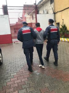 İncirliova’da çaldığı 1 ton zeytini satan şüpheli tutuklandı