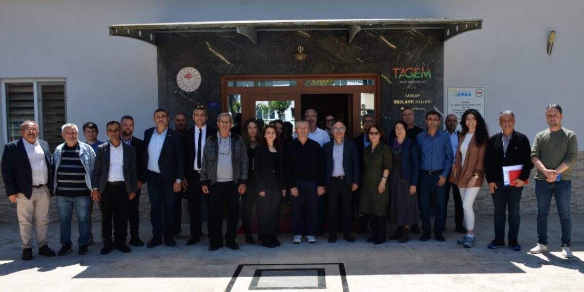 İncir Araştırma Enstitüsü’nde İklim ve Tarım Zirvesi (1)