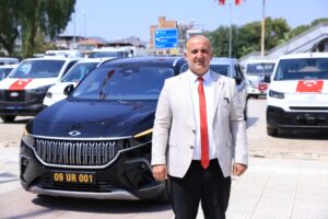 İncirliova Belediyesi 10 yeni hizmet aracı aldı (1) İncirliova Belediyesi 10 yeni hizmet aracı aldı (1)