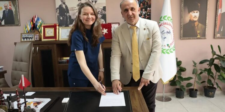 İncirliova Belediyesi personeline diş tedavisinde yüzde 20 indirim