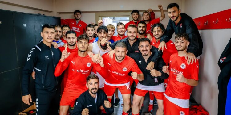 İncirliova Belediyespor Germencik’te coştu 5 2 (2)