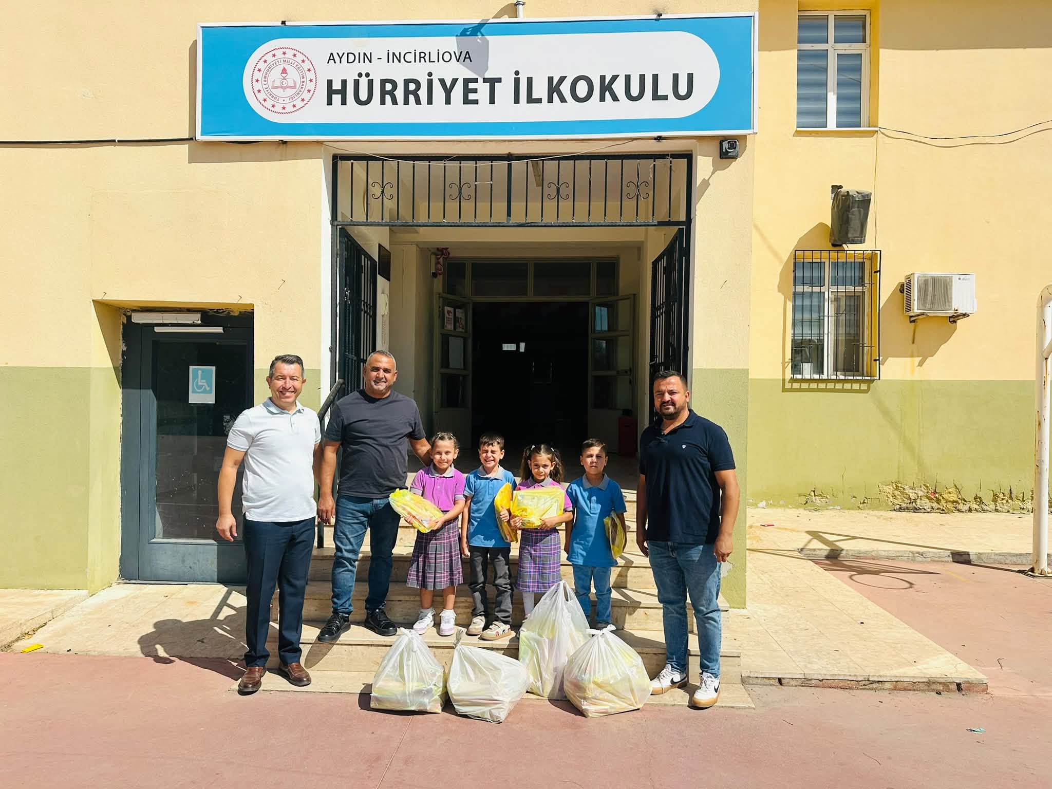 İncirliova Esnaf ve Sanatkarlar Odası, yeni eğitim öğretim yılının başlamasıyla