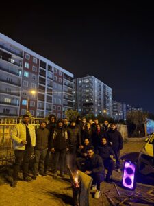 İncirliova’da AK Gençlik Caddeleri Bayraklarla donattı (2) İncirliova’da AK Gençlik Caddeleri Bayraklarla donattı (2)