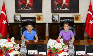 23 Nisan kutlamaları kapsamında Yusuf Bilal Çelikel ve Beyza Sarı,