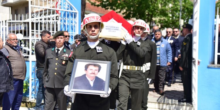 İncirliova’da Kıbrıs Gazisi askeri törenle uğurlandı