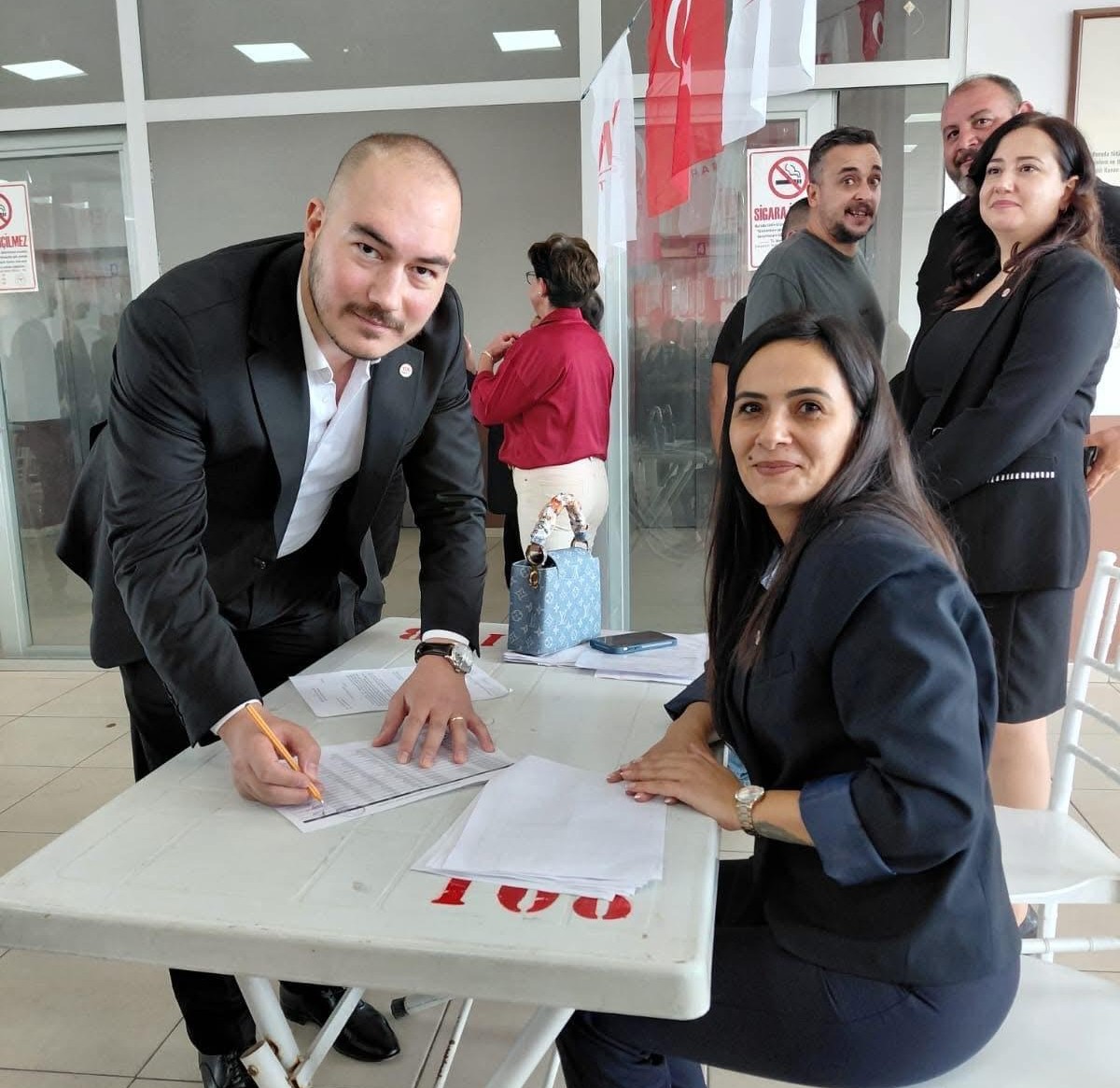 Incirliova’da Yeni Parti’ye guc katti (2) Incirliova’da Yeni Parti’ye guc katti (2)