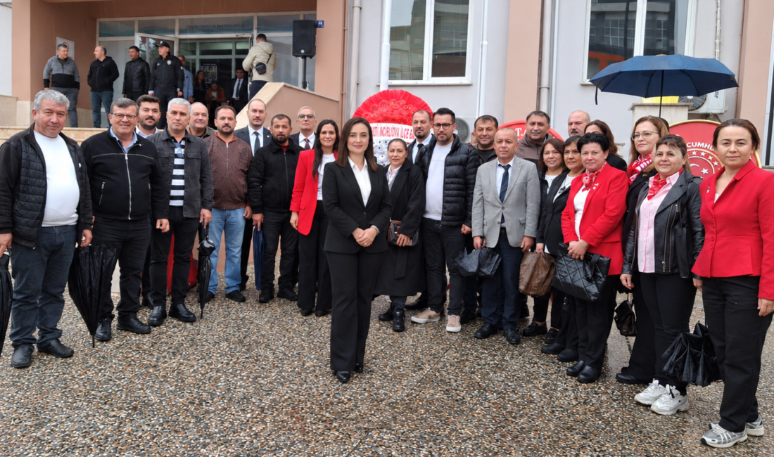 Yeni Parti İncirliova İlçe Örgütünde yönetime katılan yeni isimler dikkat