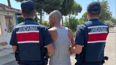 Aydın’ın İncirliova ilçesinde jandarma ekiplerinin aranan şahıslara yönelik gerçekleştirdiği çalışmada,