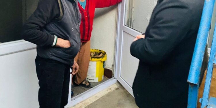 İncirliova’da bekçiden Çiftçi ailesine anlamlı destek (1)