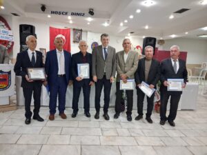 İncirliova’da çeyrek asırlık başkanı devirdi (1)