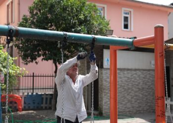 İncirliova’da çocuklar için parklar yenileniyor (1)