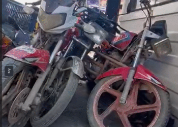 İncirliova’da çok sayıda plakasız motosiklet toplandı (2)