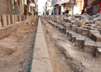 İncirliova’da esnaf ve yayalar rahat edecek (2)