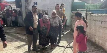 İncirliova'da hayatını komşuları kurtardı (2)