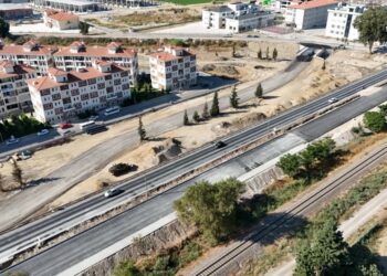 İncirliova’da okullar bölgesi yola kavuştu (2)