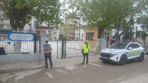 İncirliova’da, Şanlıurfa ve Kahramanmaraş’ta yaşanan okul saldırılarının ardından tüm okullarda