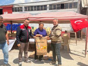 İncirliova’da tarlalar ayçiçeğiyle şenlenecek (1)