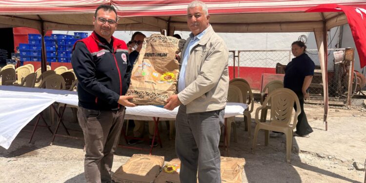 İncirliova’da tarlalar ayçiçeğiyle şenlenecek (3)
