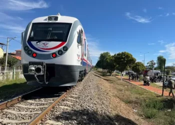 İncirliova'da trenin çarptığı kadın hayatını kaybetti